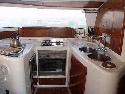 yachtcharter Katamaran segel Kat Belize 43 6