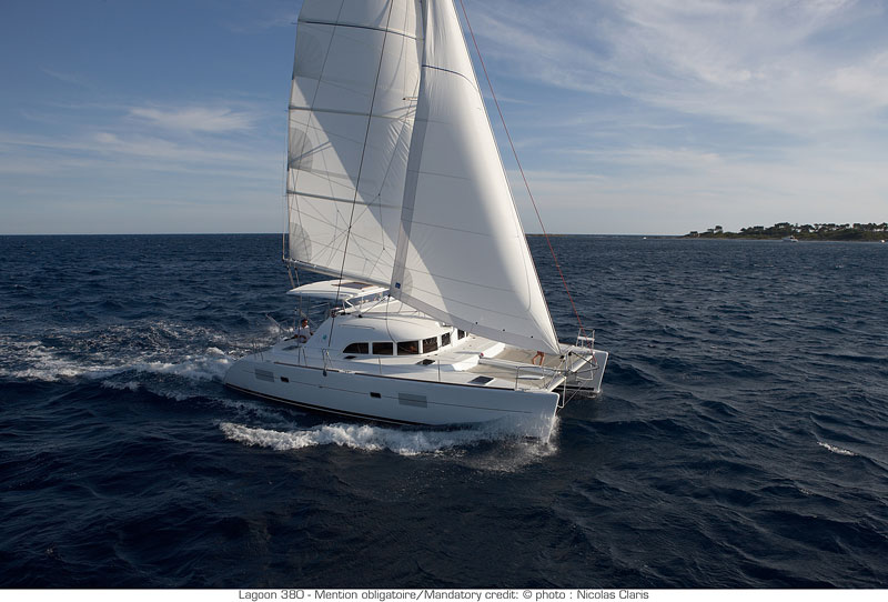 Charter segel yacht Katamaran Lagoon 380 14
