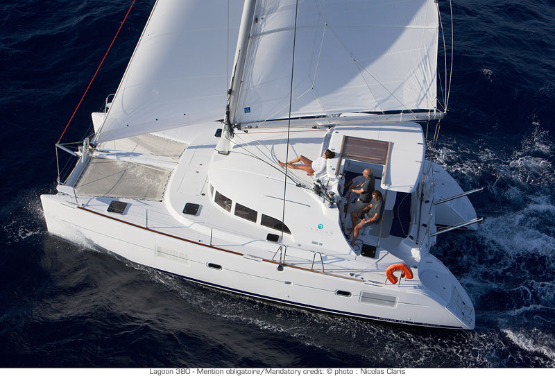 Charter segel yacht Katamaran Lagoon 380 17