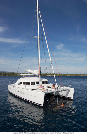 Charter segel yacht Katamaran Lagoon 380 18