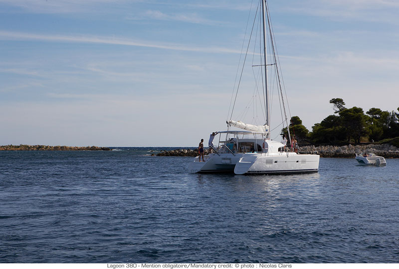 Charter segel yacht Katamaran Lagoon 380 21