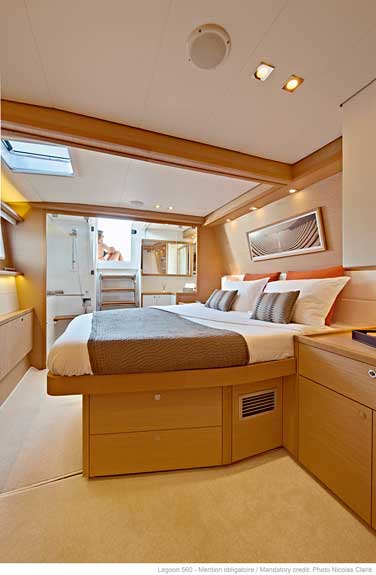 Charter segel yacht Katamaran Lagoon 560 24