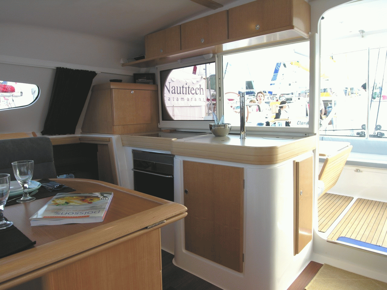 Charter Katamaran Yacht segel Nautitech 40 10