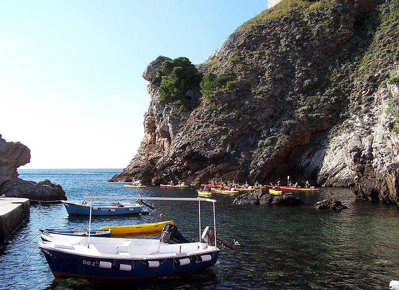 Kayaking in Dubrovnik yacht charter kroatien sunja yachting