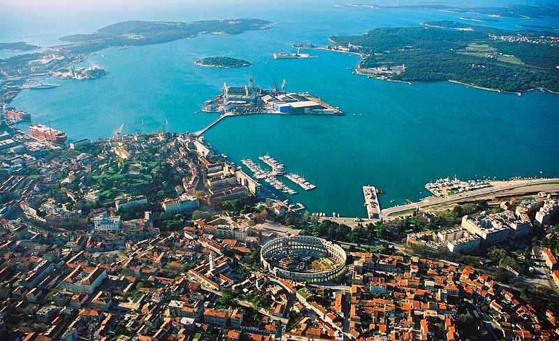 800px-Pula Aerial_View