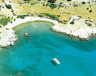 Punat-Strand und Boot