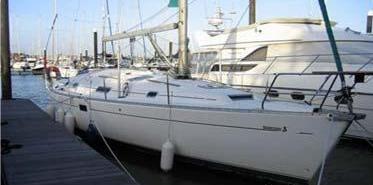 Beneteau-Oceanis-381-yacht