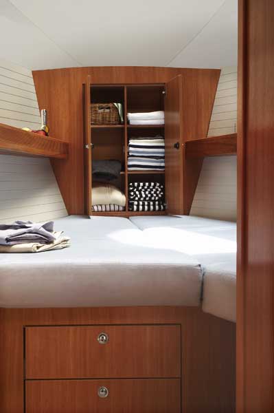 Charteryacht Bavaria 43 Cruiser Kabine Bug
