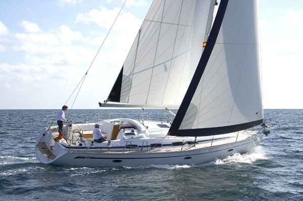 Charteryacht Bavaria 43 Cruiser Steuerboard