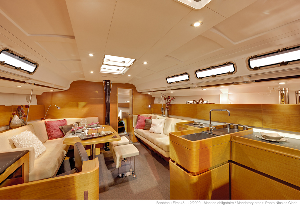 Charter Segel yacht Beneteau First 45 21