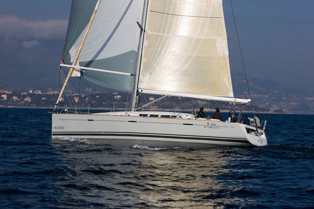 Charter Segel yacht Beneteau First 45 28