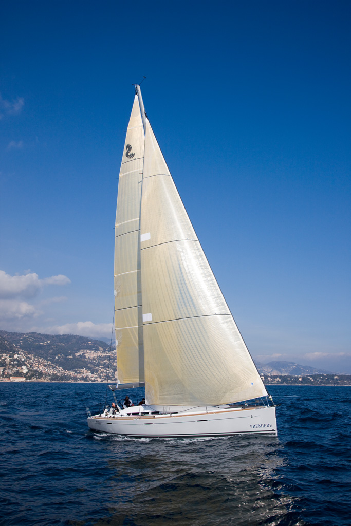 Charter Segel yacht Beneteau First 45 32