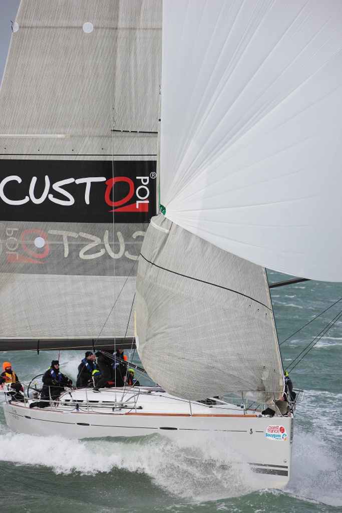 Charter Segel yacht Beneteau First 45 4
