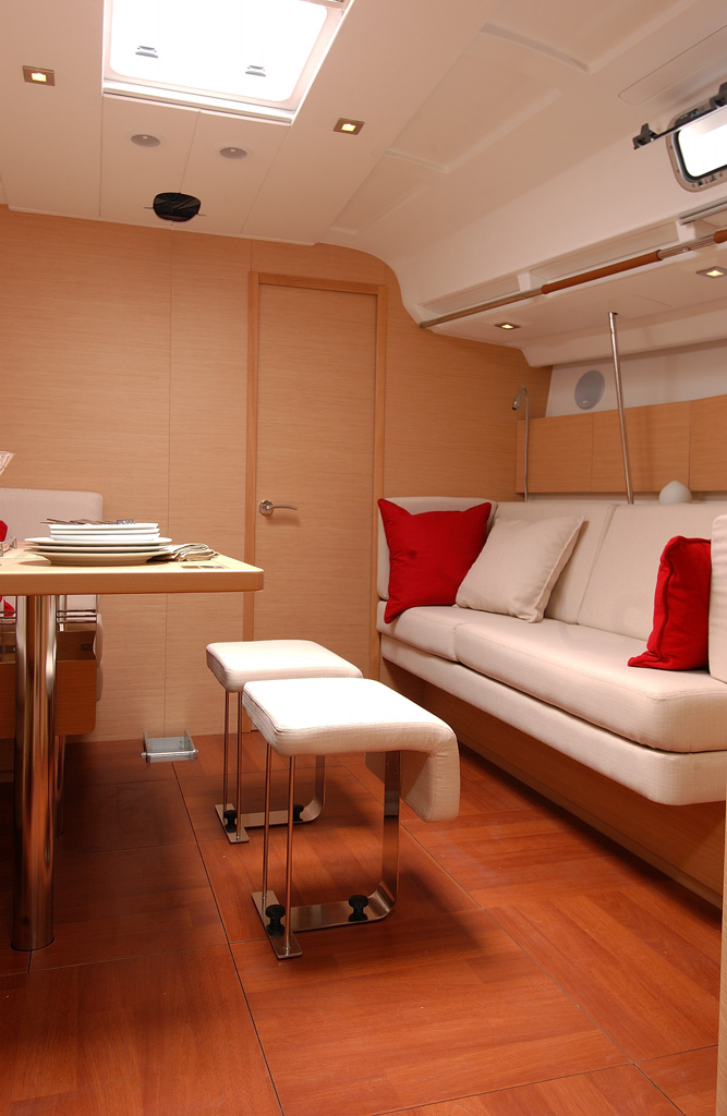 Charter Segel yacht Beneteau First 45 8