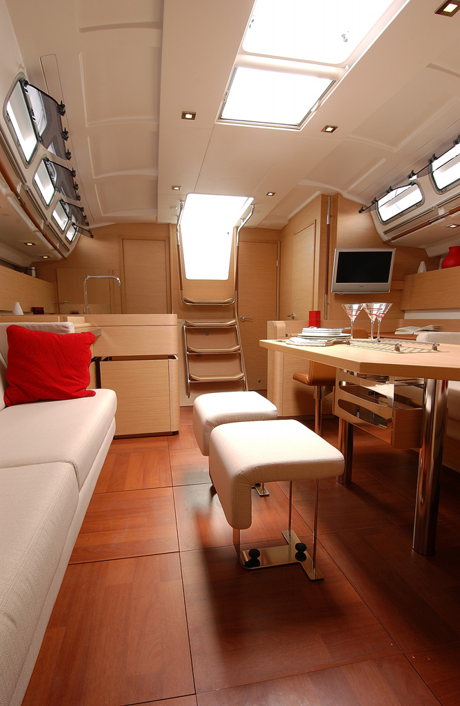 Charter Segel yacht Beneteau First 45 9