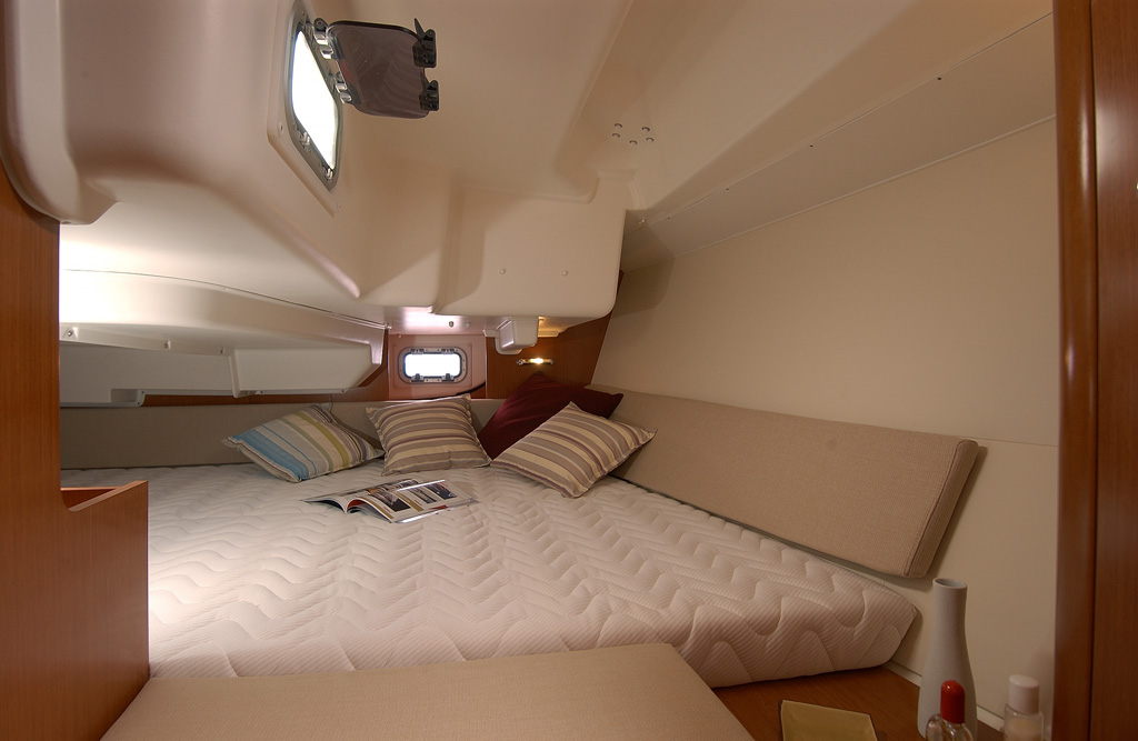 Beneteau Oceanis 34.achterkabine.2