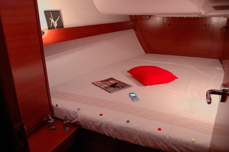 yacht Charter Segel yacht Dufour 45E P 9