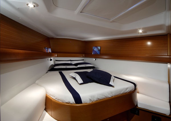Sunja Yachting charter yacht Grand Soleil 43 26