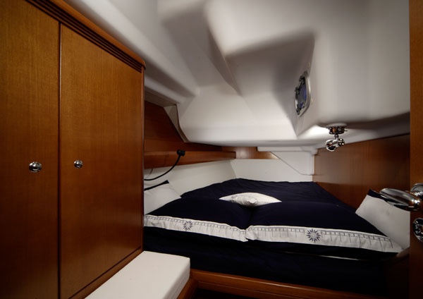 Sunja Yachting charter yacht Grand Soleil 43 27