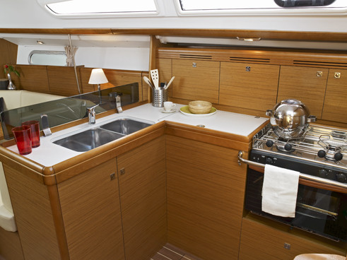 Sunja yachting Segel yacht Chartern Sun Odyssey 36i 1