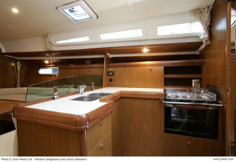Yachtcharter Sunja Yachting Jeanneau Sun Odyssey 42i 22
