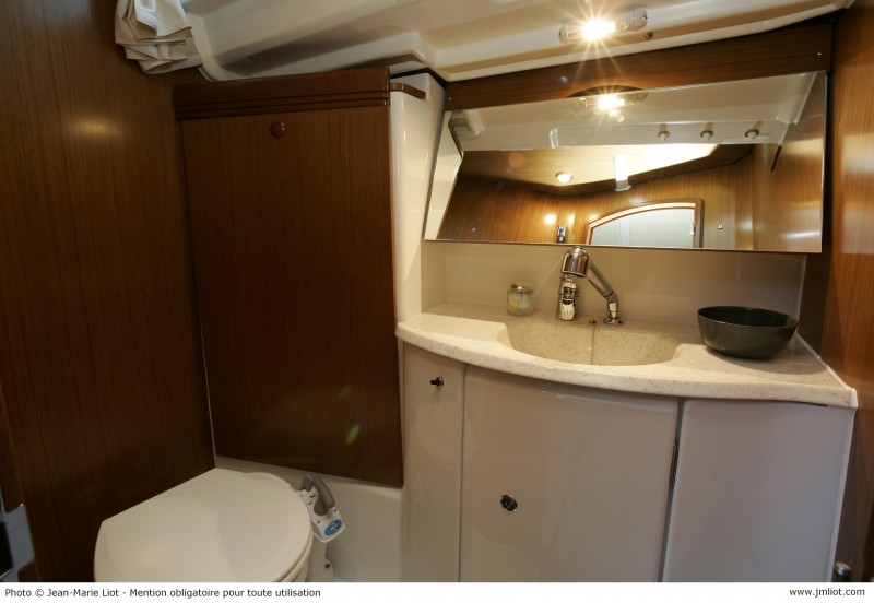 Yachtcharter Sunja Yachting Jeanneau Sun Odyssey 42i 27