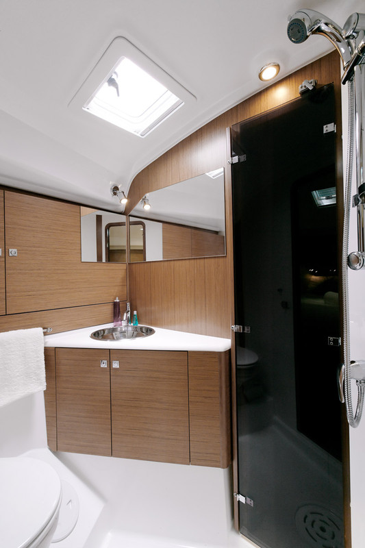 Segeln Chartern Yacht Sunja yachting Jeanneau Sun Odyssey 45 DS 34