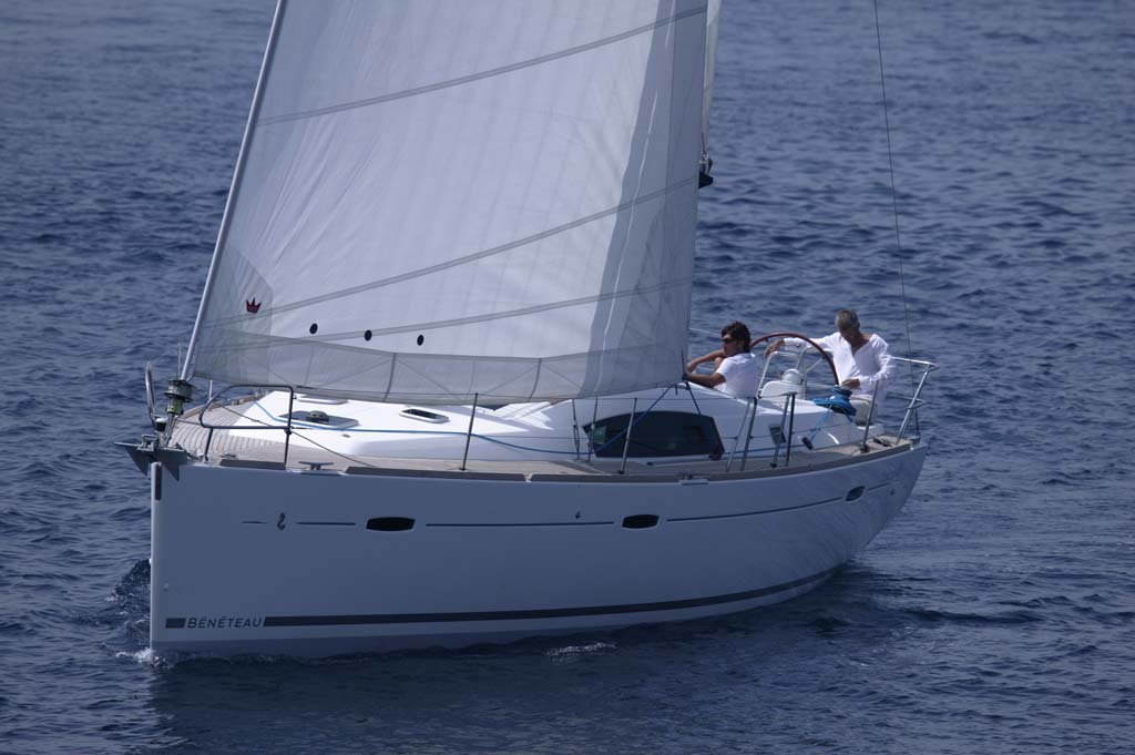 Charter Segel yacht Beneteau Oceanis 43 1