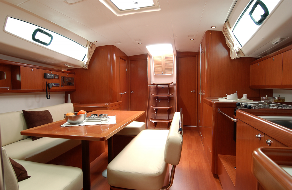 Charter Segel yacht Beneteau Oceanis 43 23
