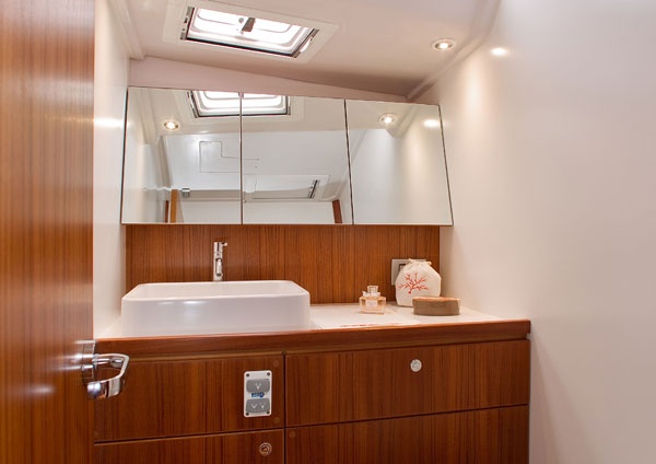 Sunja Yachting charter yacht Grand Soleil 50 24