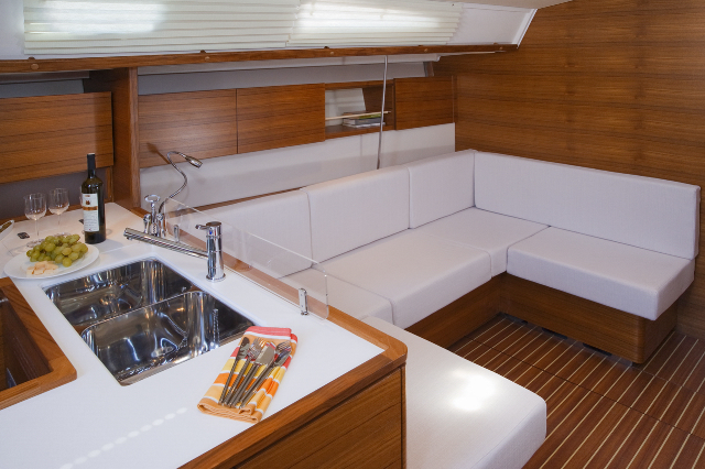 Segeln Chartern Yacht Sunja yachting Salona yacht 37 2