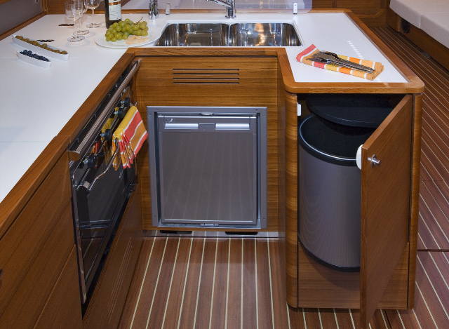 Segeln Chartern Yacht Sunja yachting Salona yacht 37 7