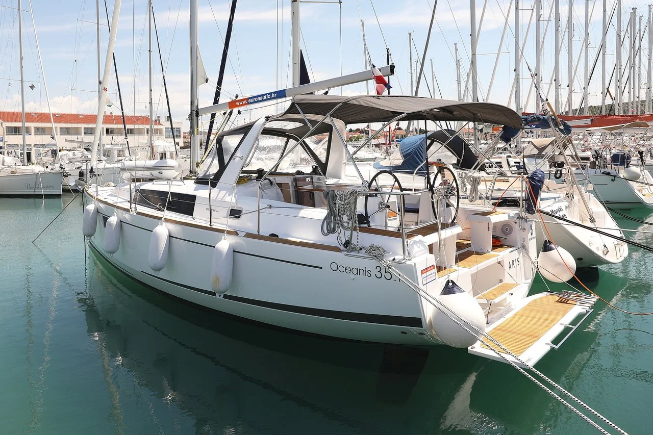 Oceanis 35.1-Segelyacht Aris in Kroatien