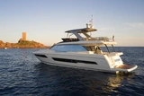 Prestige 690-Luxus-Motoryacht Bazinga in Kroatien