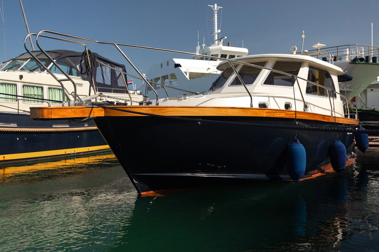 Adria Mare 38-Motoryacht Paola in Kroatien